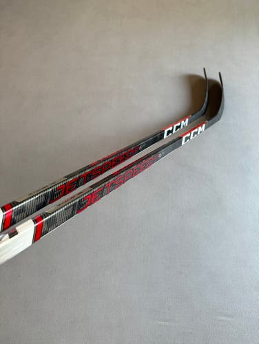 *2 Pack* of New Intermediate CCM Right Hand Jetspeed FT6 Pro Hockey Sticks 55 Flex P88