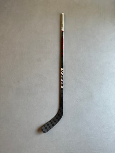 New Intermediate CCM Right Hand Jetspeed FT6 Pro Hockey Stick 55 Flex P88