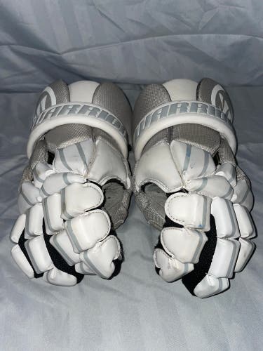 Used  Warrior 13" Regulator Lite Lacrosse Gloves