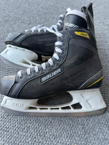 Used Bauer 11.5 Hockey Skates