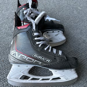 Used Bauer Size 4.5 Vapor 3X Hockey Skates
