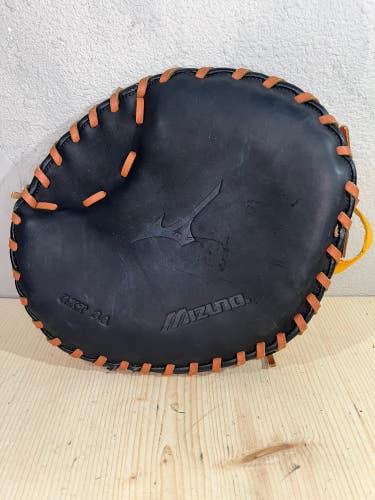 Brown Used Mizuno GTX 3A Training Right Hand Baseball Glove 29”