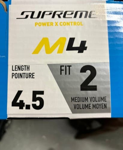 Used Intermediate Bauer Supreme M4 Hockey Skates Regular Width Size 4.5