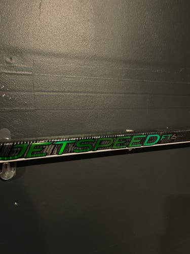 New Senior CCM Left Hand P28 Jetspeed FT6 Pro Hockey Stick