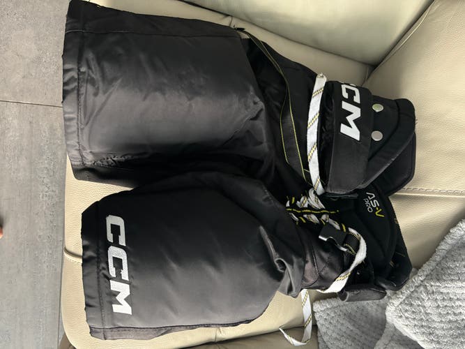 Used Senior CCM Tacks AS-V Pro Hockey Pants