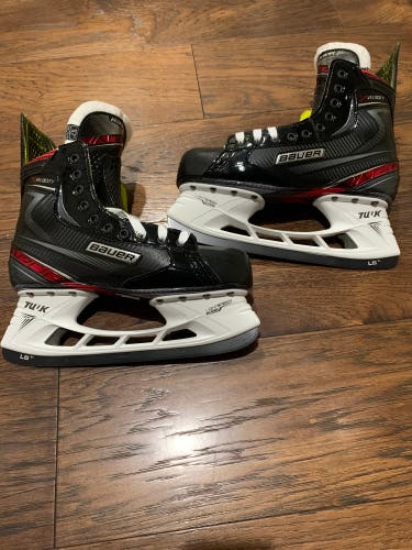 New Senior Bauer Vapor XVelocity Hockey Skates Regular Width 10