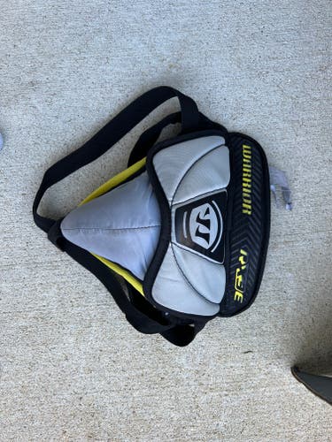 Used Warrior RX3 E Goalie Cup - Junior