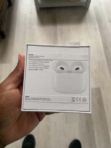 AirPods Generation 3