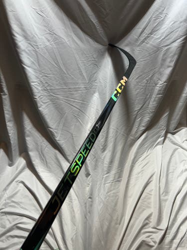 CCM JetSpeed FT7 Pro BLACK 85 flex P28 Right ***Free Shipping To The US***