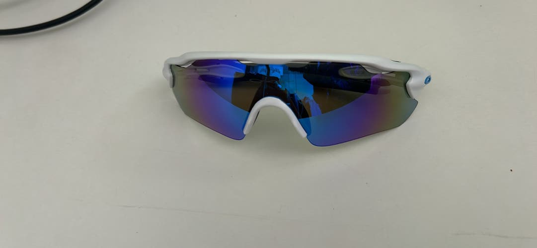 New One Size Fits All Oakley Radar EV Sunglasses