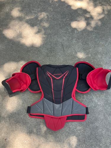 Bauer x100 Shoulder Pads