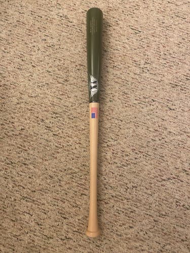 M-Powered Hard 2 The Core M110 32" Maple Wood bat