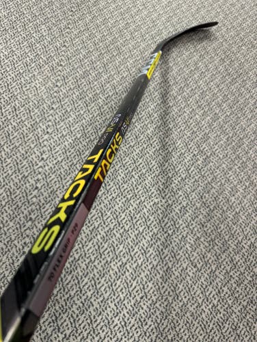 CCM AS-VI Pro 70 flex P29 curve left hand stick
