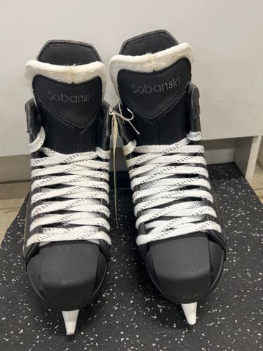 New Senior CCM RibCor Hockey Skates Regular Width Pro Stock