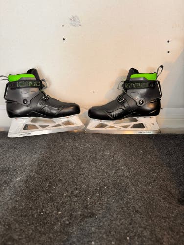 Used Senior Bauer Regular Width  9 Konekt Hockey Goalie Skates