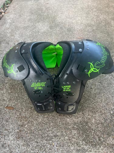 Used Large Youth All Star Shoulder Pads Catalyst 32-34”