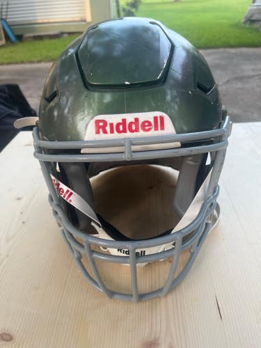 Used Youth Large Riddell SpeedFlex Helmet