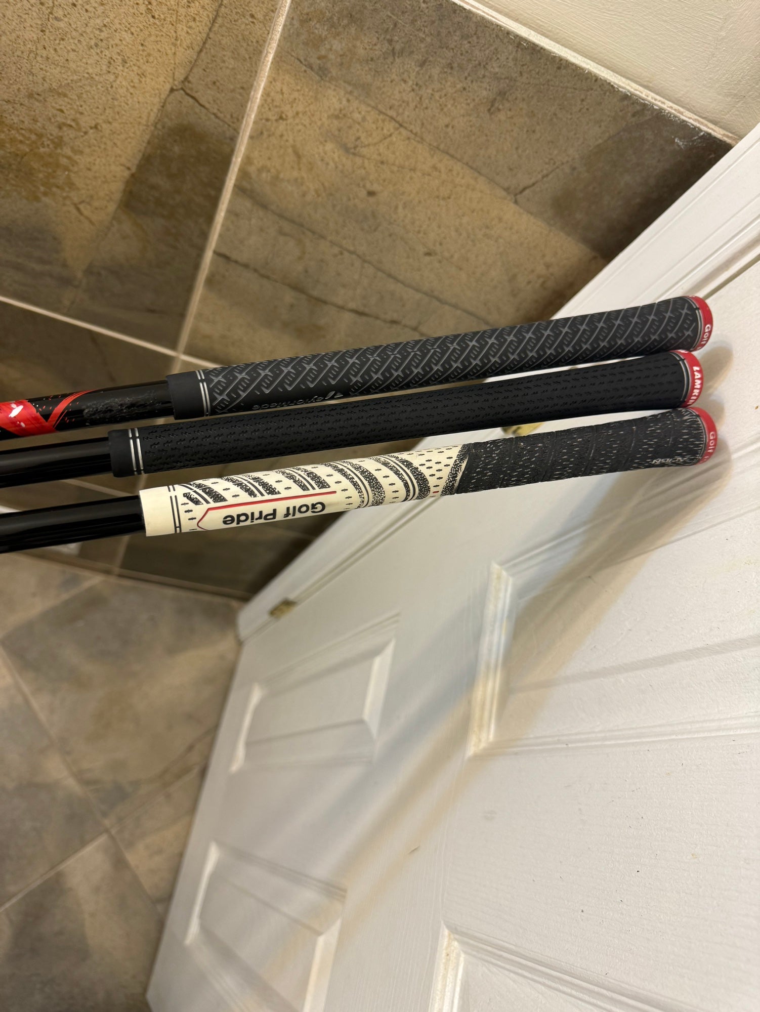 TaylorMade Stealth Driver 9.5* & 3&5 FairWayWood Stiff Flex Right  display picture 1