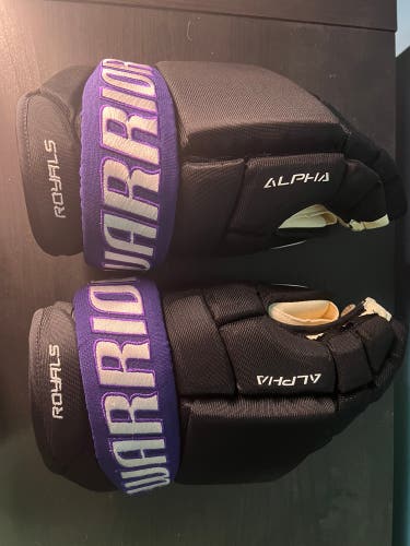Warrior Alpha Pro gloves 14” Reading Royals (ECHL)