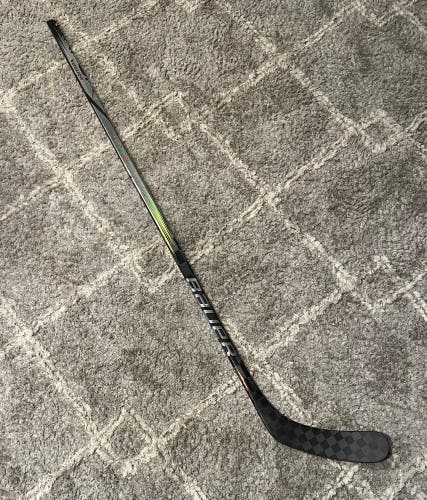 Used Bauer Vapor Hyperlite 2 Stick
