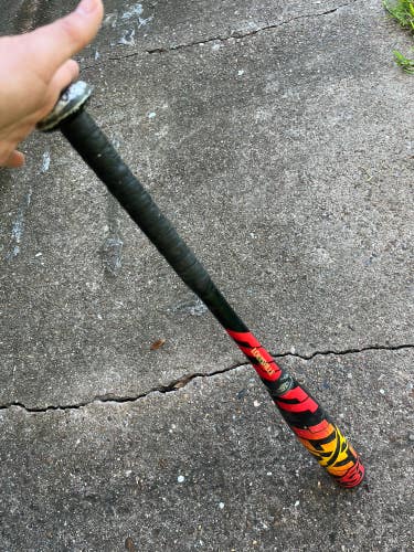 Black Used Louisville Slugger LXT Bat (-11) Composite 17 oz 28"