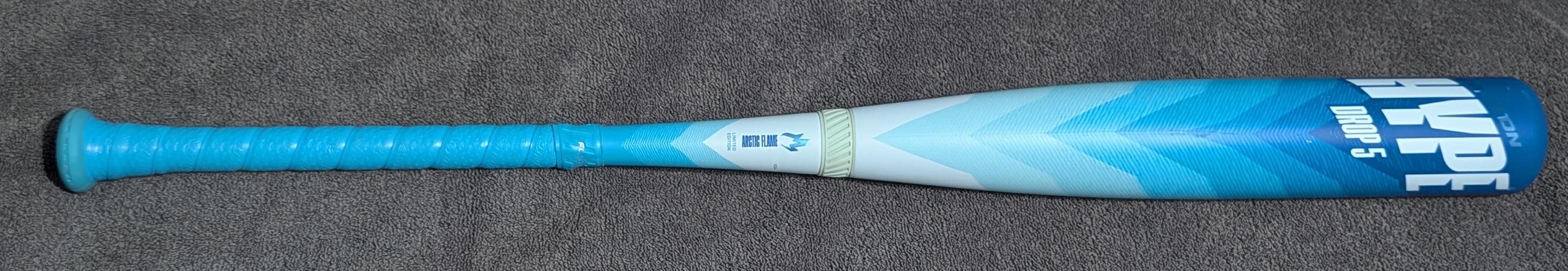 Used 2024 Easton Hype Fire Artic Flame USSSA Certified Bat (-5) Composite 27 oz 32"