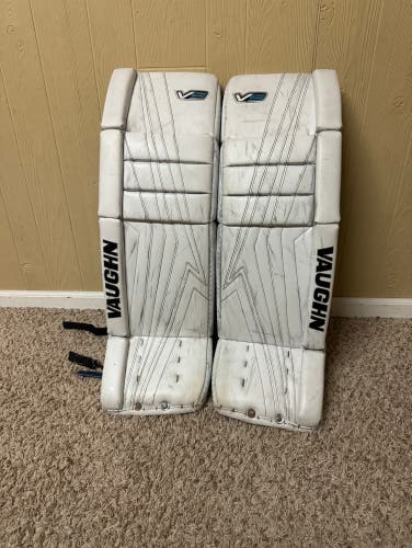 Used 31” Vaughn Velocity V9 Intermediate Goalie Leg Pads