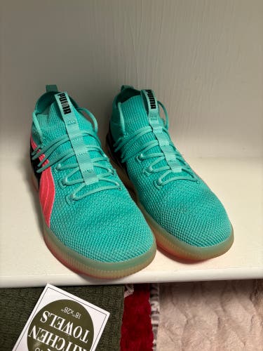 Size 9.5 - PUMA Clyde Court Ocean Drive (No Box)