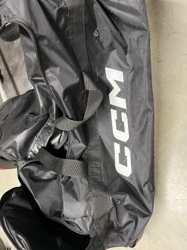 Ccm Junior Wheeled bag