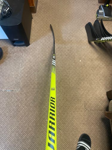 New Senior Warrior Right Handed W88 Grip Pro Stock Alpha lX2 Team Hockey Stick