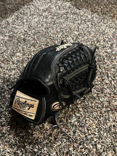 Rawlings baseball glove