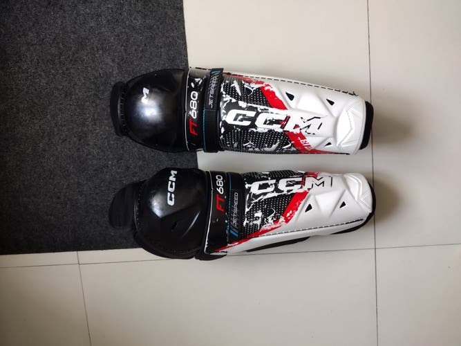 CCM Jetspeed FT680 13" Shin Pads