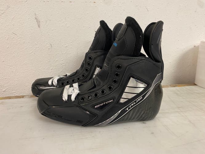 True Mens Pro Stock Size 9 Hockey Skates MIC 73113