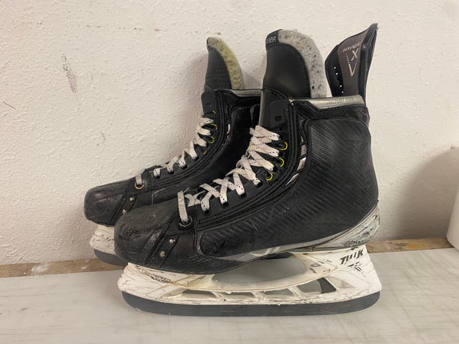 Bauer Vapor HyperLite Mens Pro Stock Size 7.5 Hockey Skates