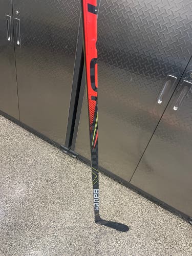 Used Bauer Left Hand P92 Vapor 2X Pro Hockey Stick