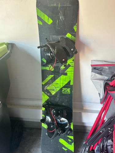 Used Men's Ride Agenda Snowboard