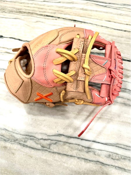 Absolutely Ridiculous Rare strawberry ice cream Glove