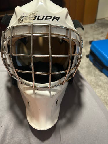 Used  Bauer  960 Goalie Mask