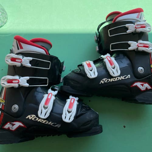 Used Kid's Nordica GPTJ Ski Boots 260mm