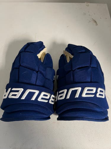 Used  Vancouver Canucks Bauer 14" Pro Stock Supreme Ultrasonic Gloves