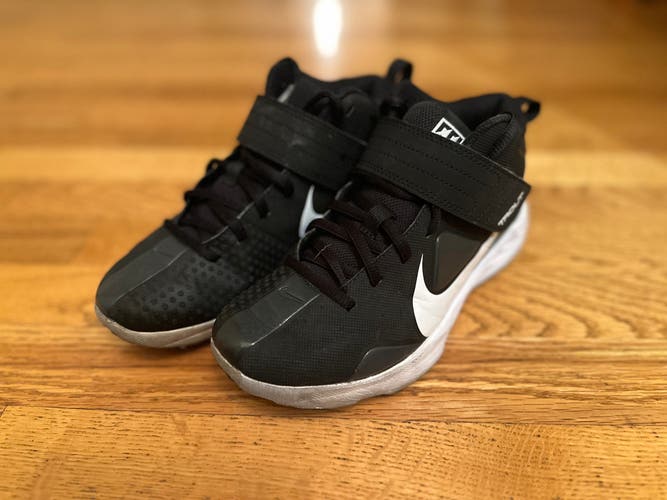 Nike Trout Baseball turf cleats Size 4.5Y