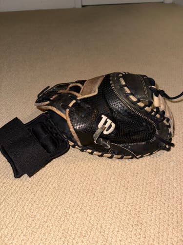 RARE Wilson A2000 SA34SS ASO Catchers Mitt 34” Used