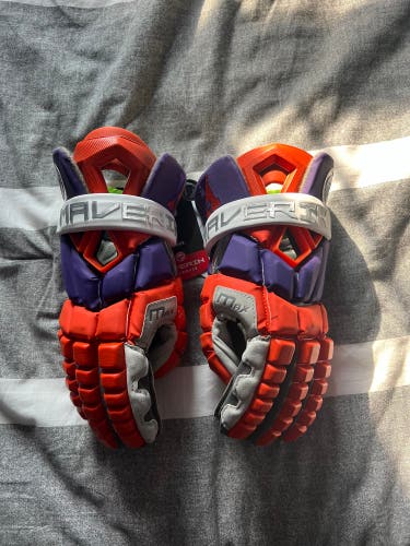 Brand New Hobart Custom Maverik Max Gloves