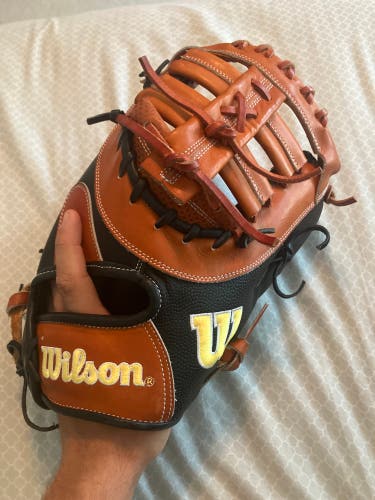 Used 2022 First Base 12.5" A2000 Baseball Glove