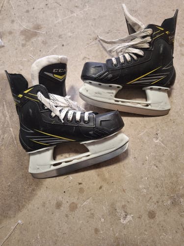 Used Junior CCM Tacks 1092 Hockey Skates Regular Width Size 3