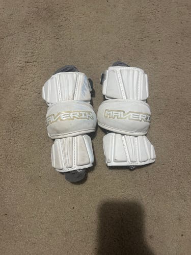 Maverik Max lacrosse elbow pads
