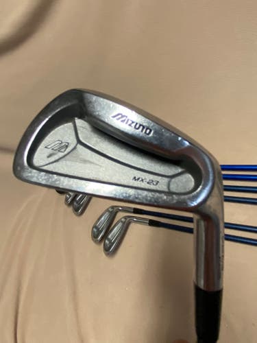 Used Men's Mizuno MC-23 Right Handed Clubs (Full Set) 7 Pieces