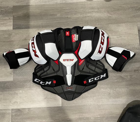 CCM FT4 Pro Shoulder Pads Senior Medium