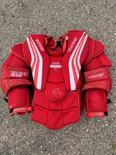 Used Senior XL Vaughn Ventus SLR Pro Carbon Goalie Chest Protector Pro Stock