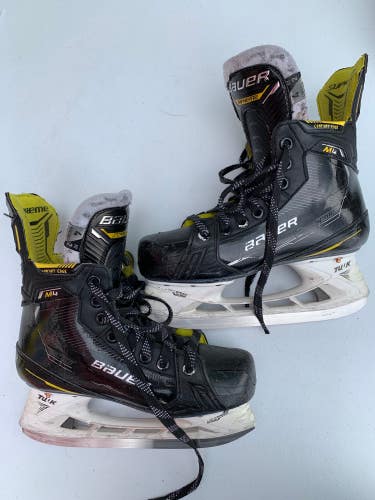 Used Intermediate Bauer Supreme M4 Hockey Skates | Size 4